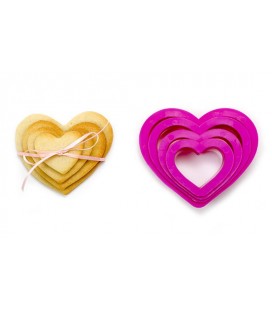 SET 4 TAGLIAPASTA CUORE LISCIO