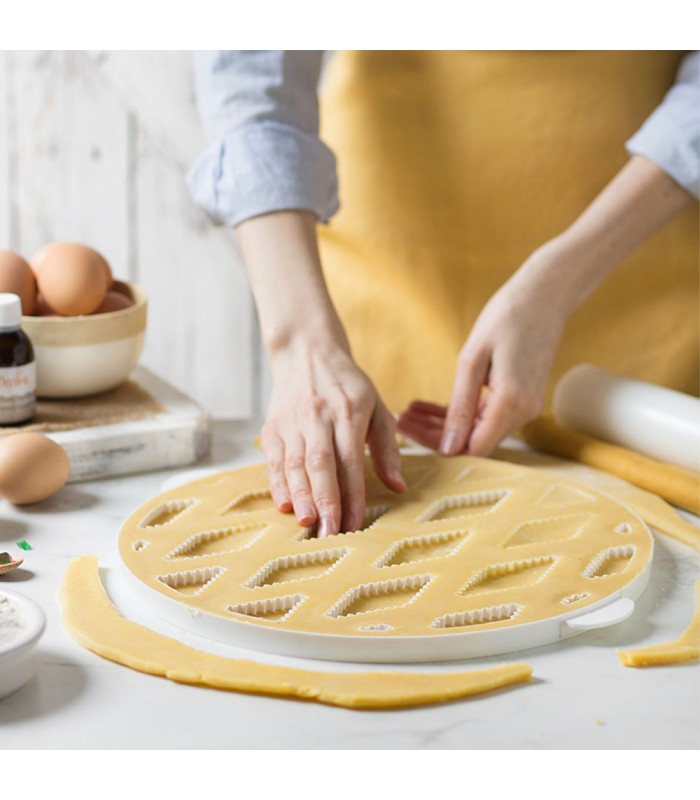 GRIGLIA TAGLIAPASTA PER CROSTATA E PASTIERA - Dolcidecorishop